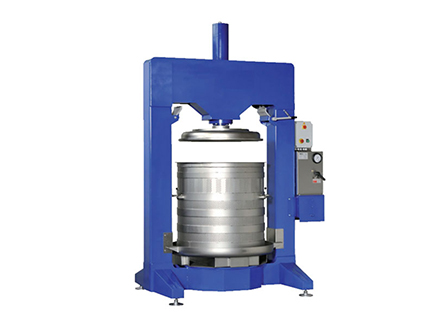 Automatic hydraulic press
